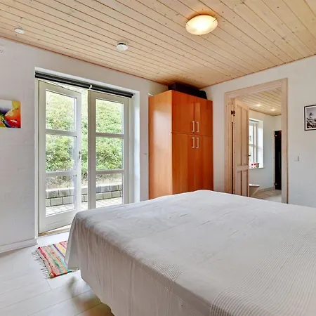 Gidsken - 30m From The Sea By Interhome